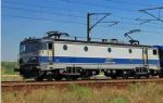 Locomotiva electrica 060-EA, CFR Calatori, in schema de  vopsire ,,EXPRESS